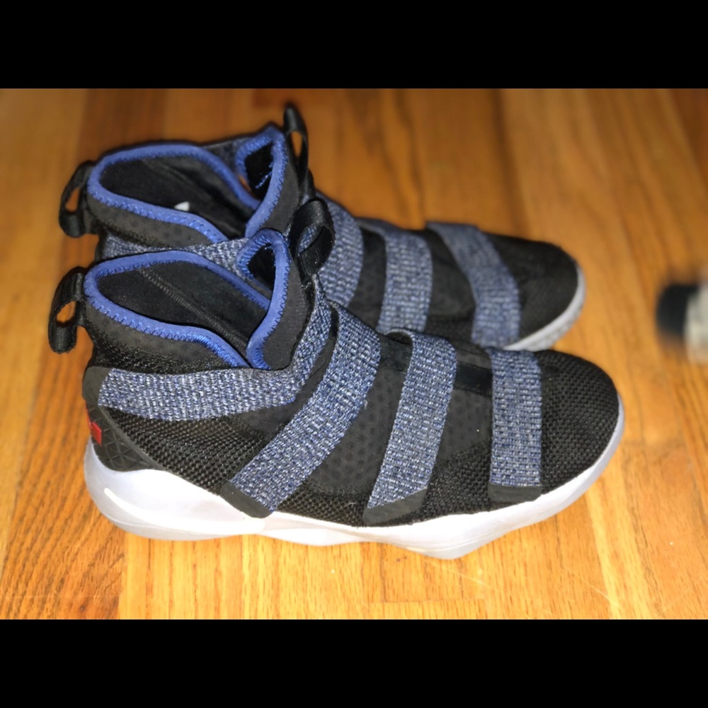 Nike Lebron soldier 12 high top Velcro - Picture 2 of 8